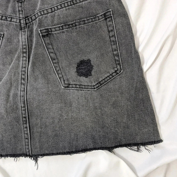 We The Free Distressed Button Fly Mini-Skirt, Color Rainn Black Size 26 - Picture 10 of 13